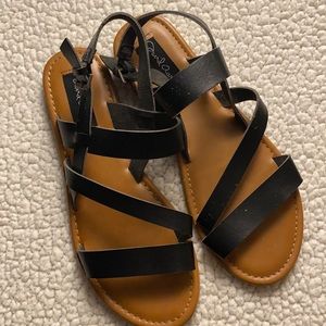 Women sandals